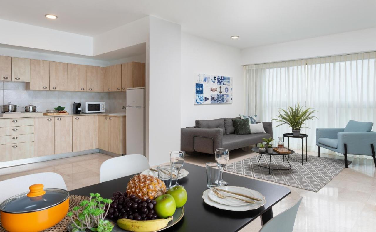 Aparthotel Okeanos On The Beach Herzliya Luaran gambar