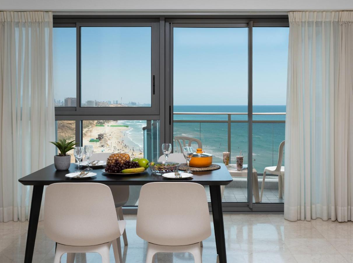 Aparthotel Okeanos On The Beach Herzliya Luaran gambar