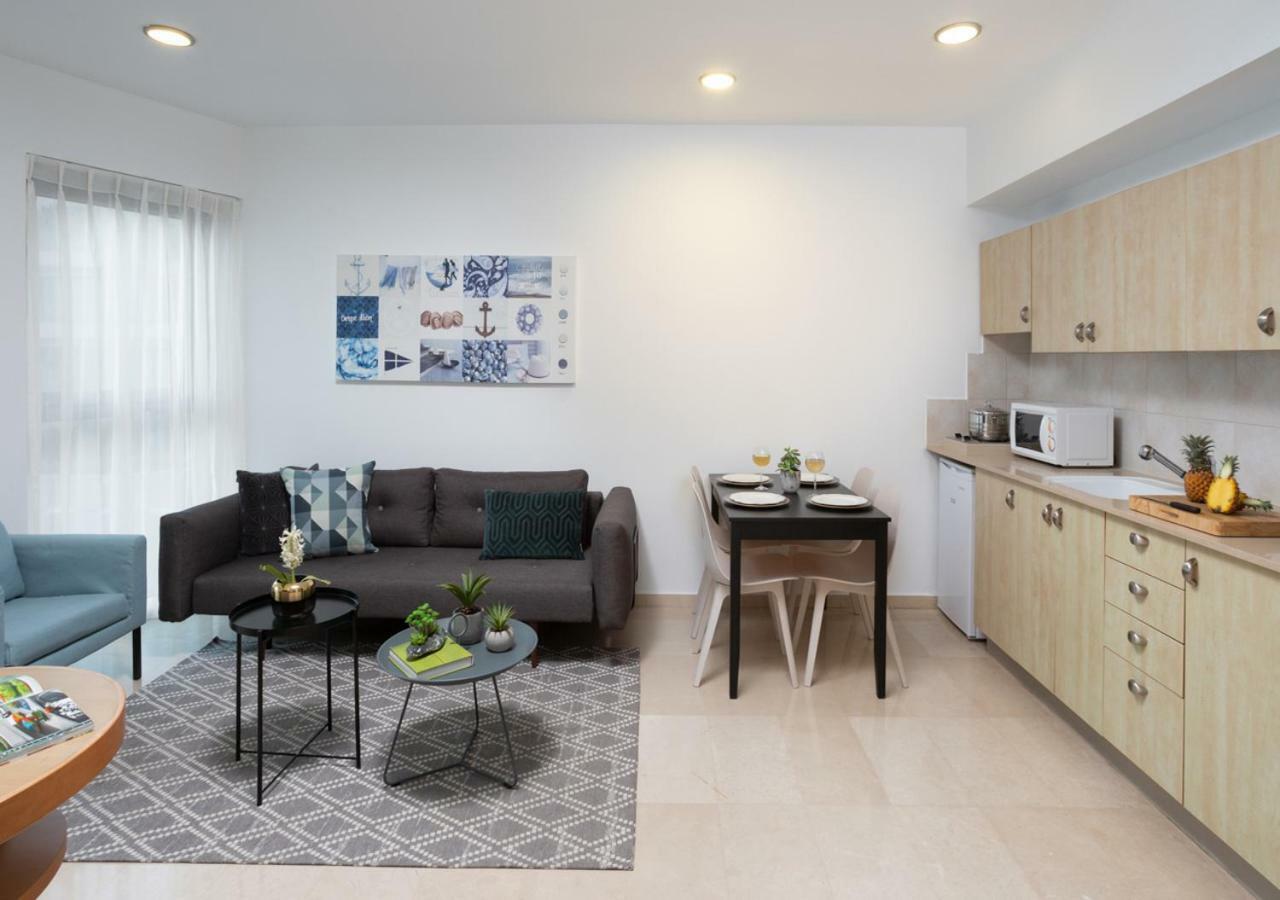 Aparthotel Okeanos On The Beach Herzliya Luaran gambar
