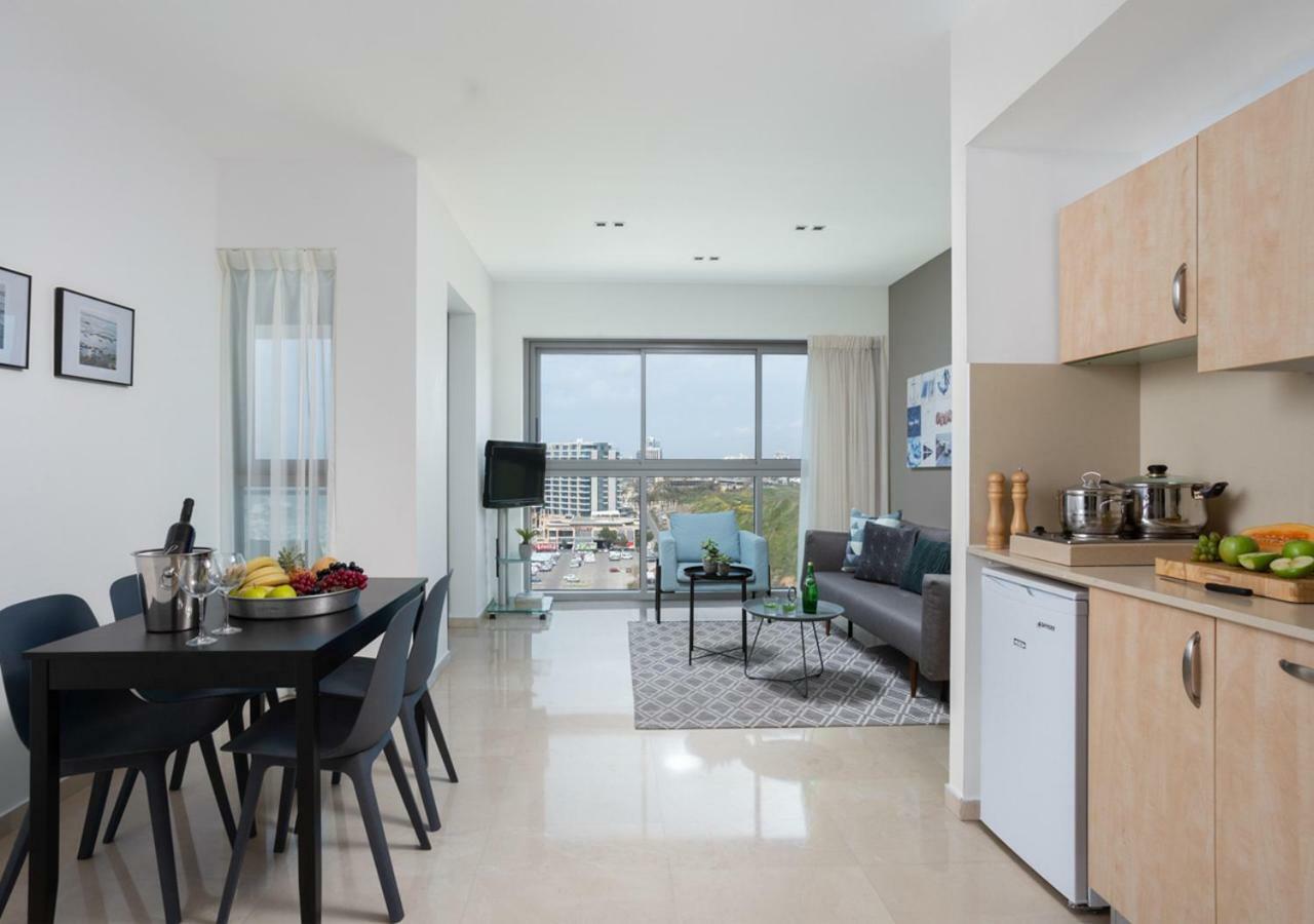 Aparthotel Okeanos On The Beach Herzliya Luaran gambar